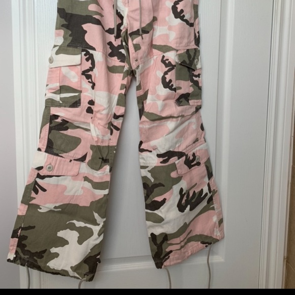 Pink cargo pants - Picture 2 of 2